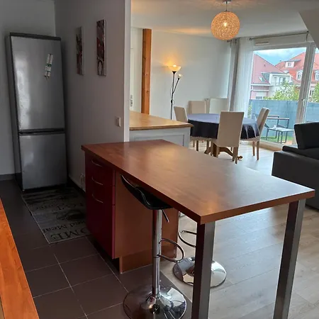 Apartment Parking- F3 65m2 - 10 Min A Pied Du Centre-ville - 4 Personnes *
