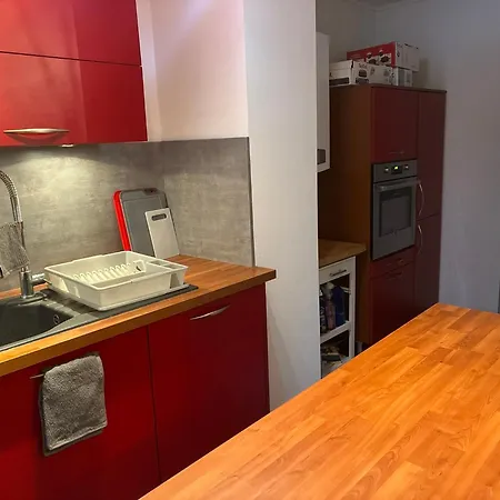 Apartment Parking- F3 65m2 - 10 Min A Pied Du Centre-ville - 4 Personnes *